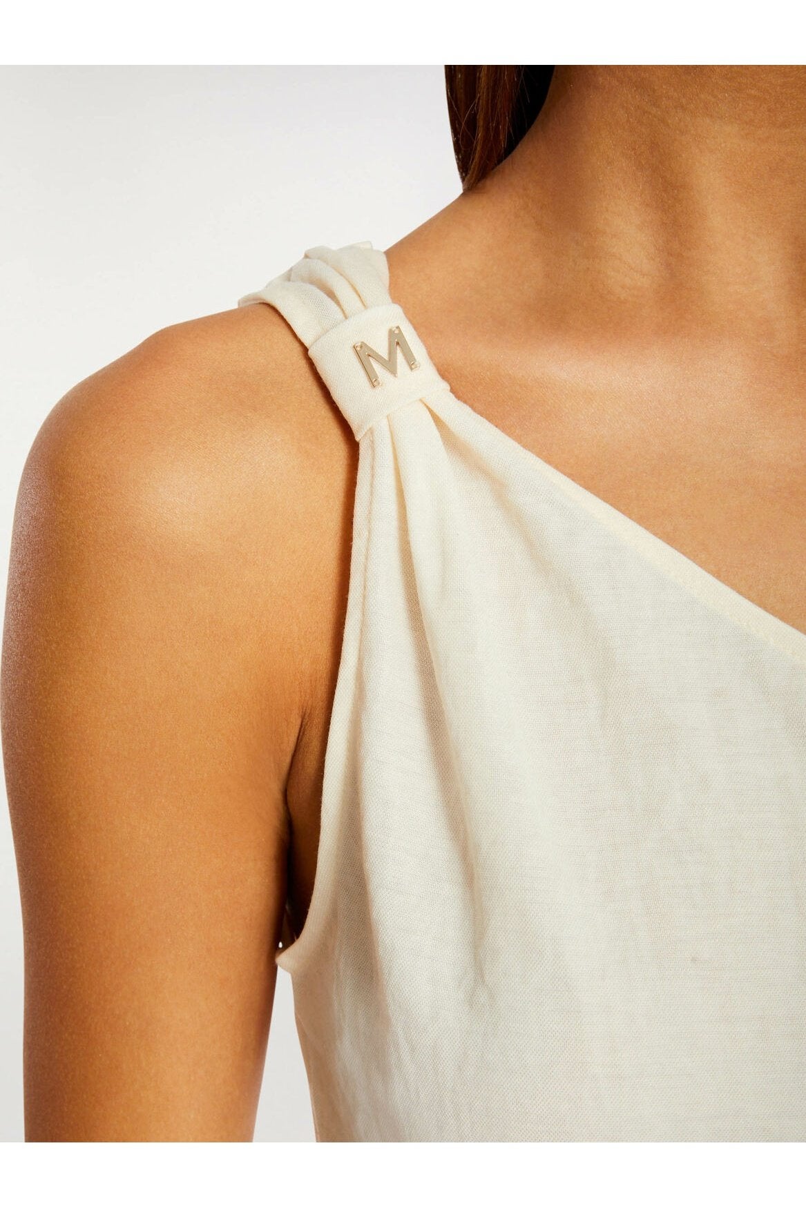 MORGAN - גופיה א-סימטרית בצבע OFF WHITE לנשים - MASHBIR//365