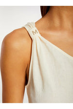 MORGAN - גופיה א-סימטרית בצבע OFF WHITE לנשים - MASHBIR//365