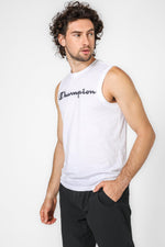 CHAMPION - גופיה SLEEVELESS CREWNECK בצבע לבן - MASHBIR//365