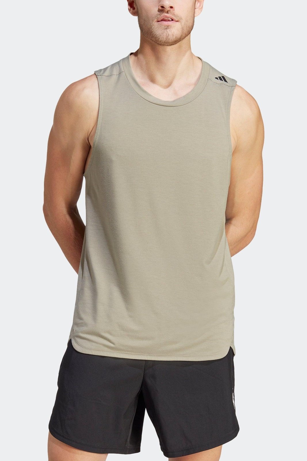 ADIDAS - גופייה לגבר TANK TOP בצבע בז' - MASHBIR//365