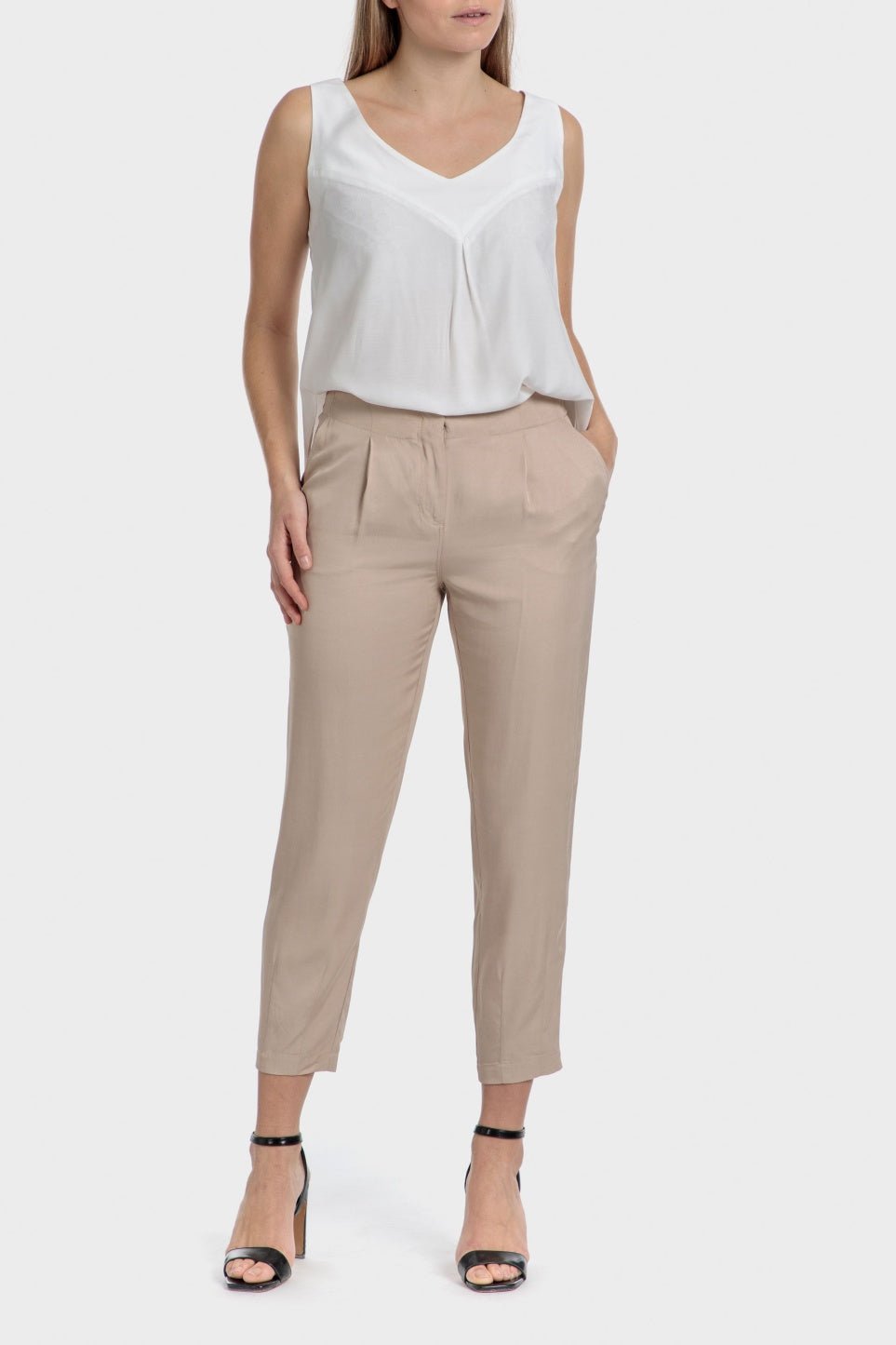 PUNT ROMA - גופייה לנשים בצבע לבן - MASHBIR//365