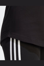 ADIDAS - גופייה לנשים ESSENTIALS LOOSE בצבע שחור - MASHBIR//365