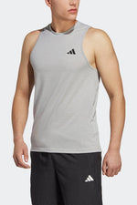 ADIDAS - גופיית אימון לגברים Essentials Feelready בצבע אפור - MASHBIR//365