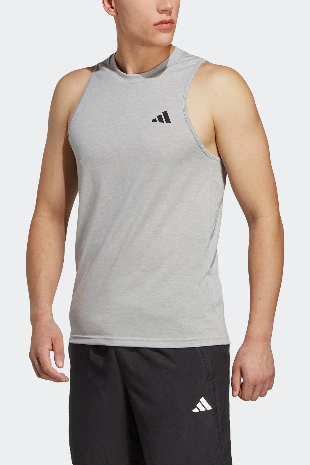 ADIDAS - גופיית אימון לגברים Essentials Feelready בצבע אפור - MASHBIR//365