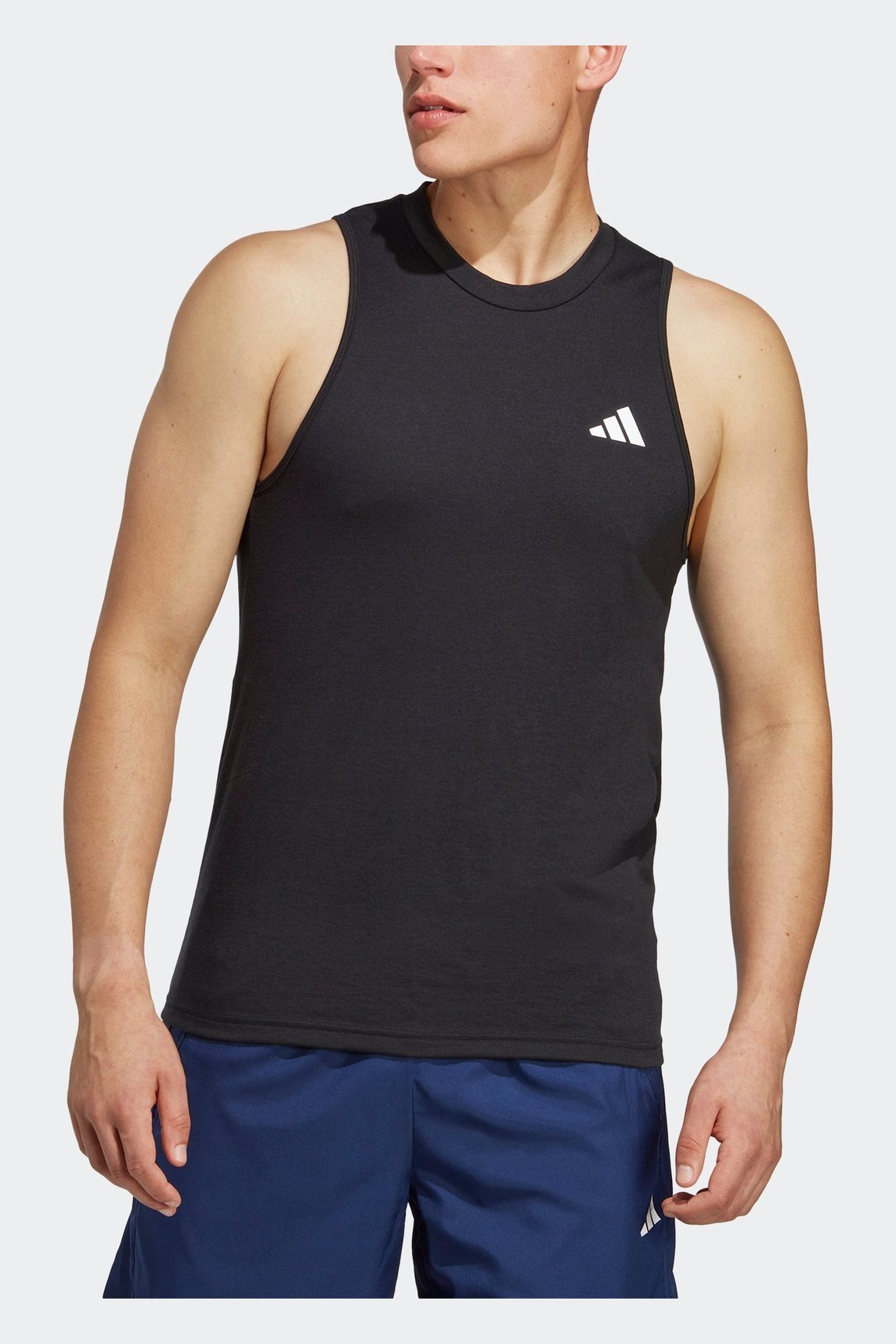 ADIDAS - גופיית אימון לגברים ESSENTIALS FEELREADY בצבע שחור - MASHBIR//365