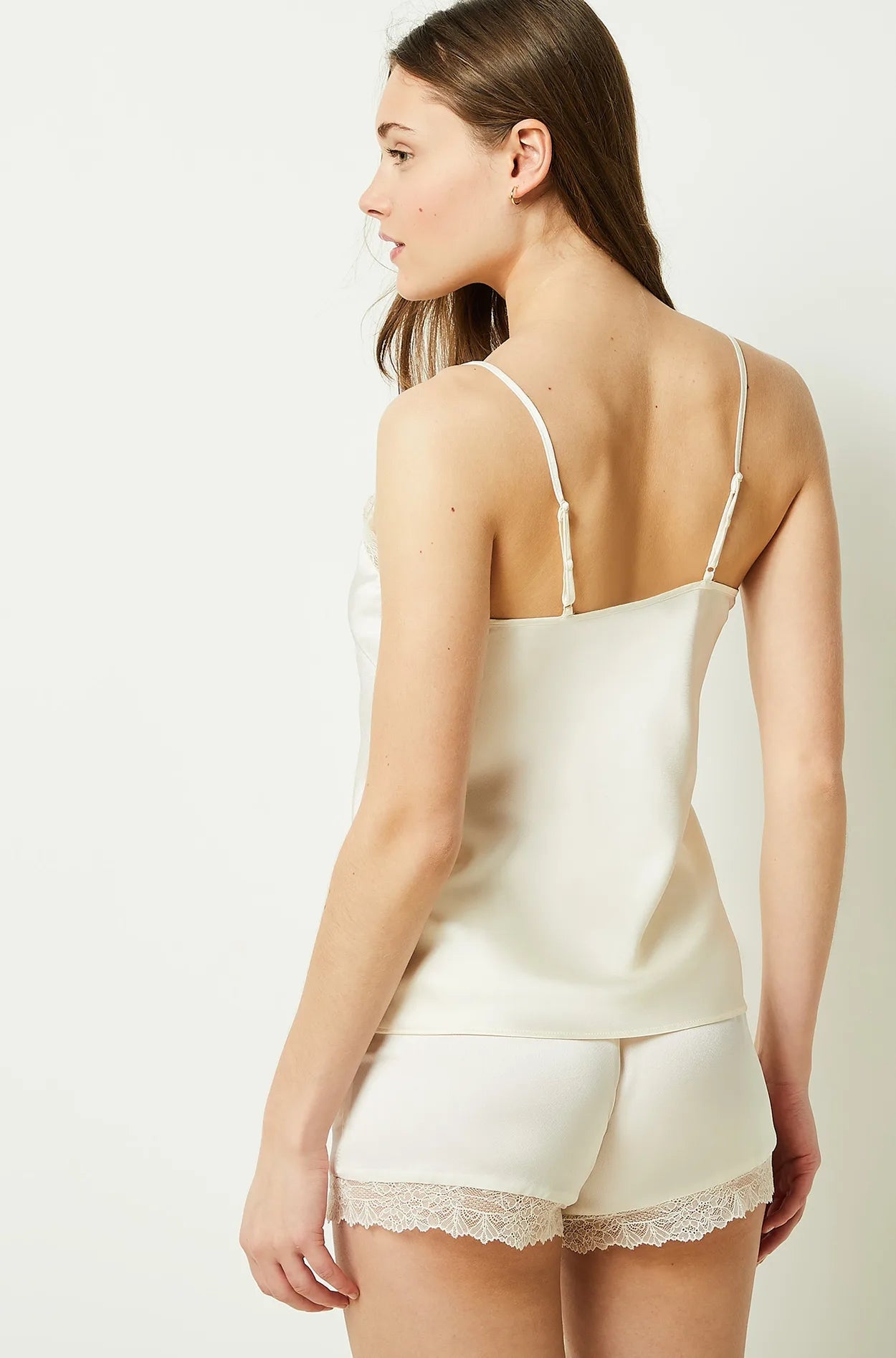 ETAM - גופיית סאטן בעיטור תחרה SENTIMENT קרם - MASHBIR//365