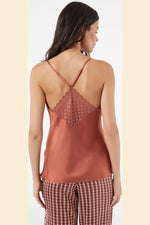 ETAM - גופיית סאטן JADE אפרסק - MASHBIR//365