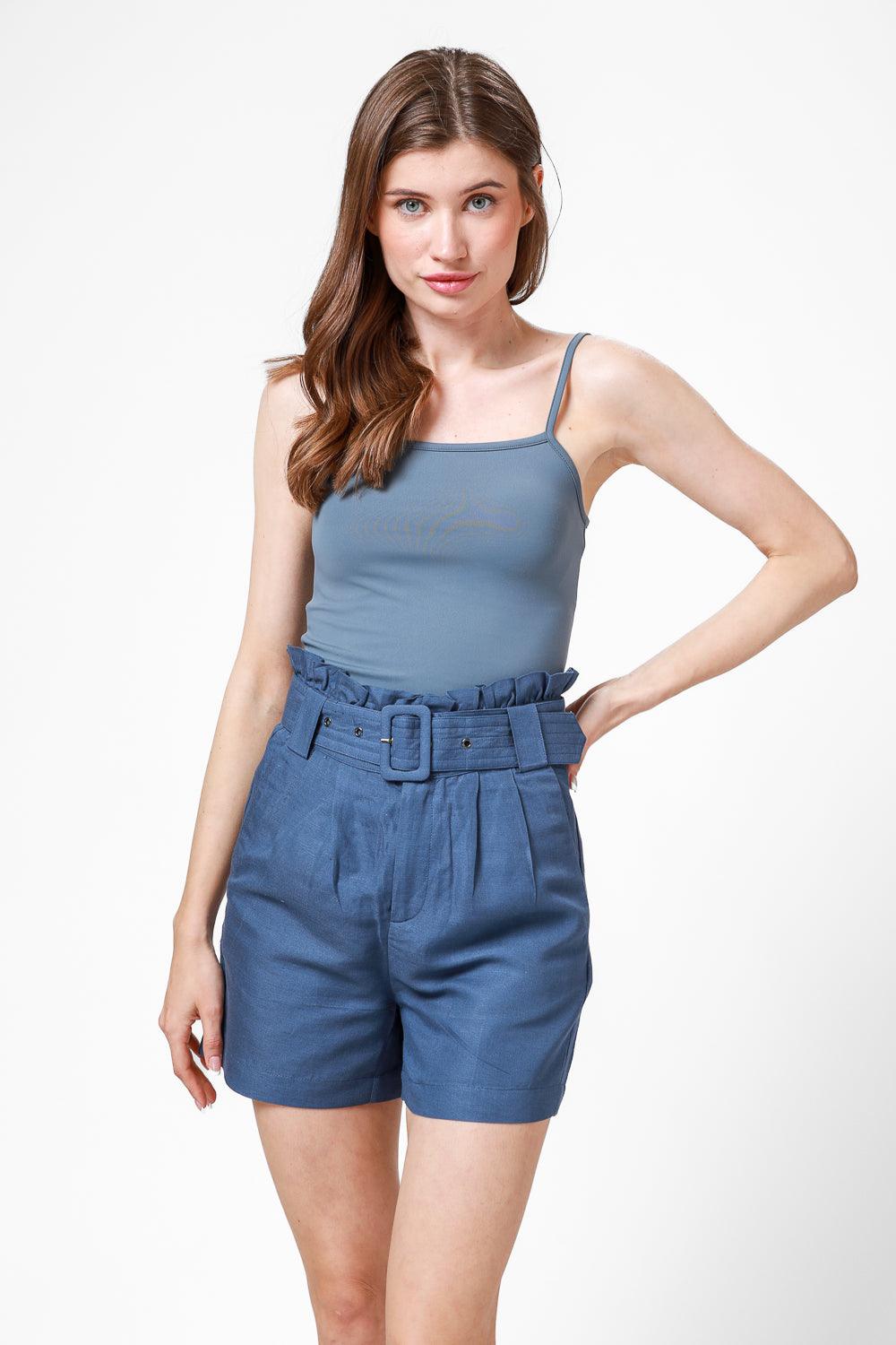 KENNETH COLE - גופיית ספגטי חלקה בצבע כחול - MASHBIR//365