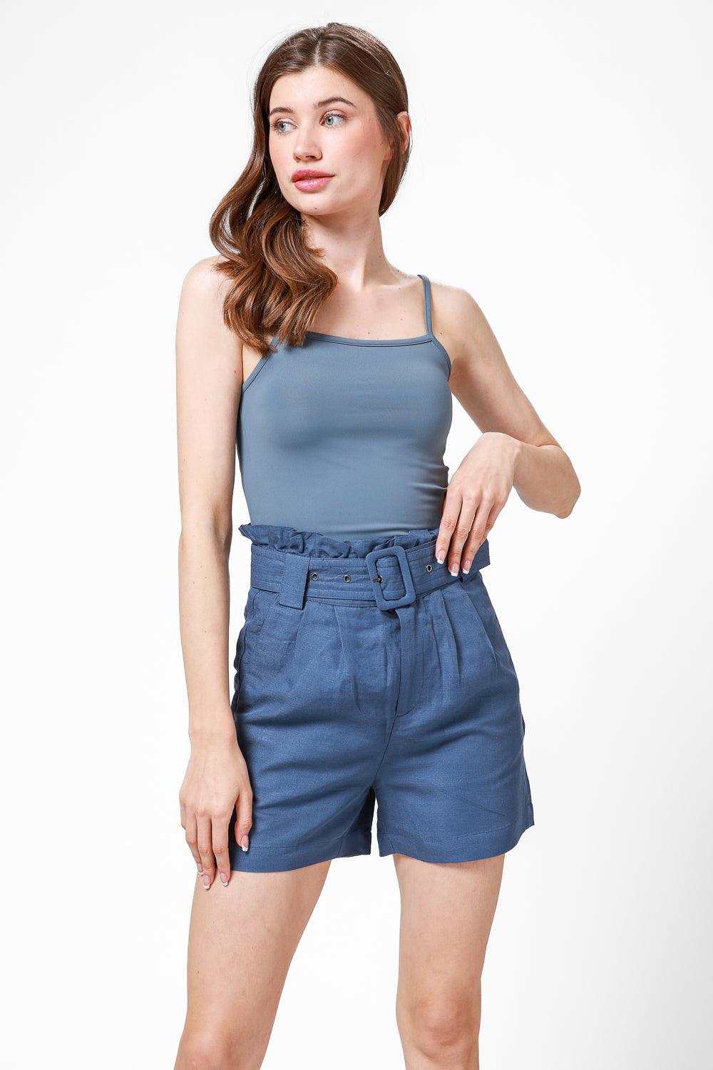 KENNETH COLE - גופיית ספגטי חלקה בצבע כחול - MASHBIR//365