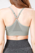 KENNETH COLE - גוזיית ספורט מחשוף עגול חאקי - MASHBIR//365