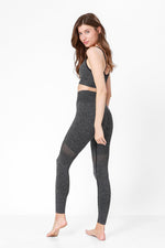 KENNETH COLE - גוזיית ספורט משולשים אפור כהה - MASHBIR//365