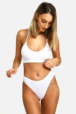 KENNETH COLE - גוזיית תחרה בגב לבן - MASHBIR//365