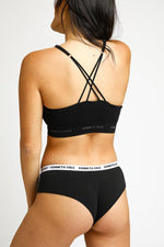 KENNETH COLE - גוזיית X בגב שחור - MASHBIR//365