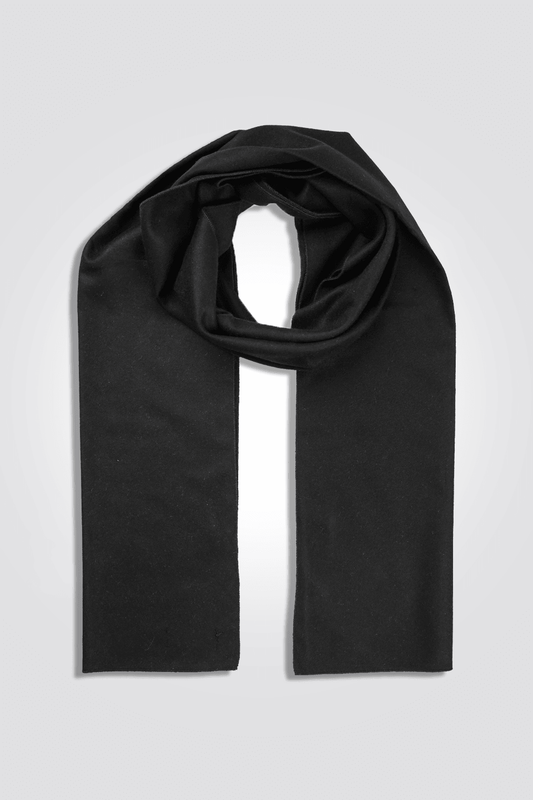 KENNETH COLE - צעיף חלק בצבע שחור - MASHBIR//365