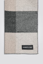 KENNETH COLE - צעיף משובץ לגבר בצבע בז' ואפור - MASHBIR//365