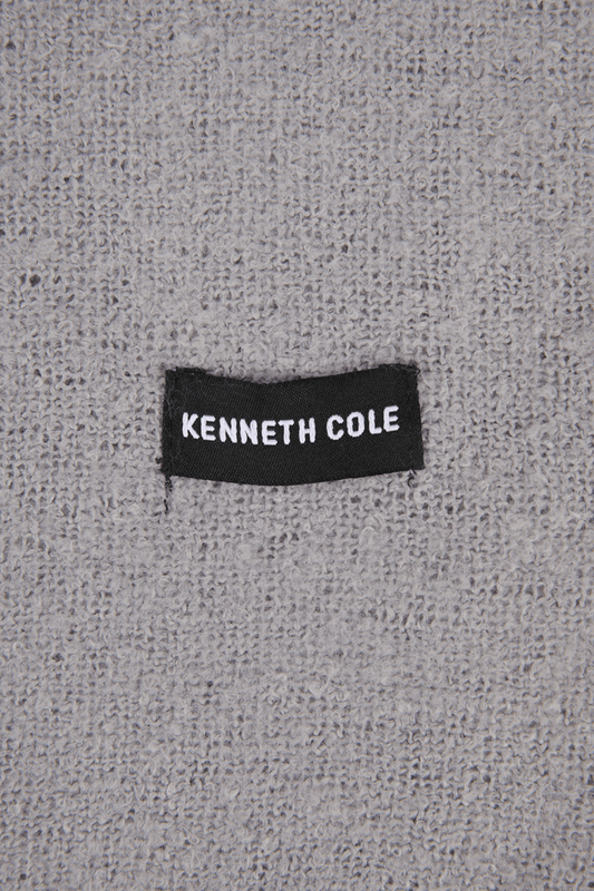KENNETH COLE - צעיף נשים בוקלה בצבע אפור - MASHBIR//365