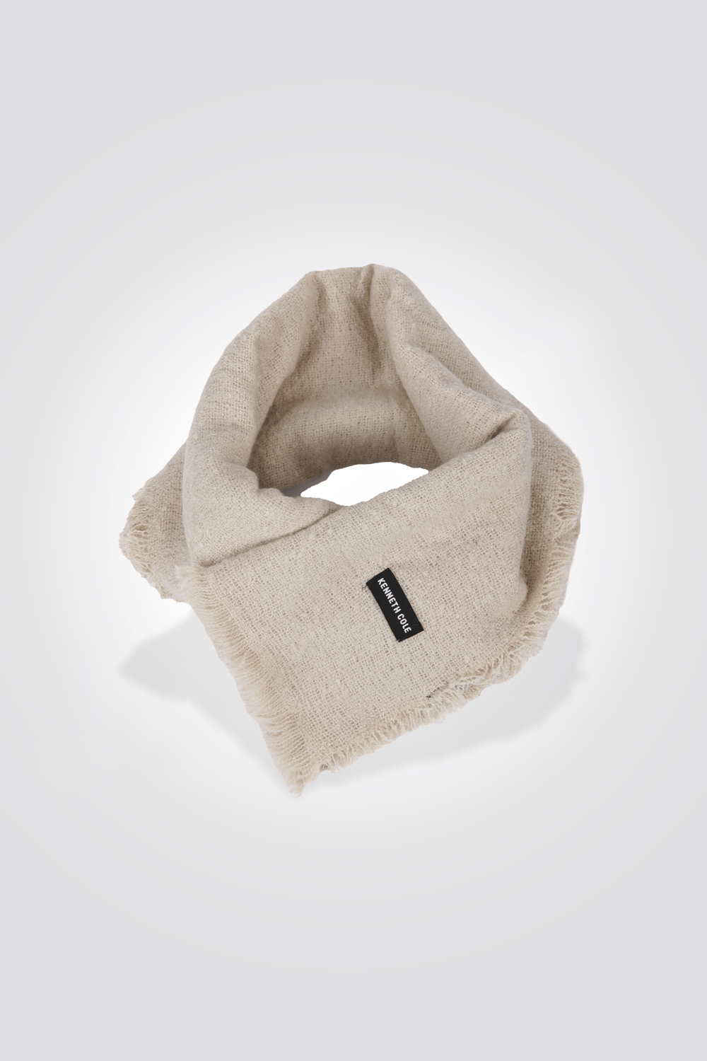 KENNETH COLE - צעיף נשים בוקלה בצבע אופוויט - MASHBIR//365