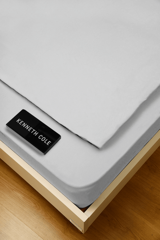 KENNETH COLE - ציפה לשמיכה זוגית רחבה 200/220 100% כותנה באריגת סאטן בצבע אפור - MASHBIR//365