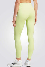 ADIDAS - טייץ ESSENTIALS HIGH WAISTED 7/8 בצבע ירוק זוהר - MASHBIR//365