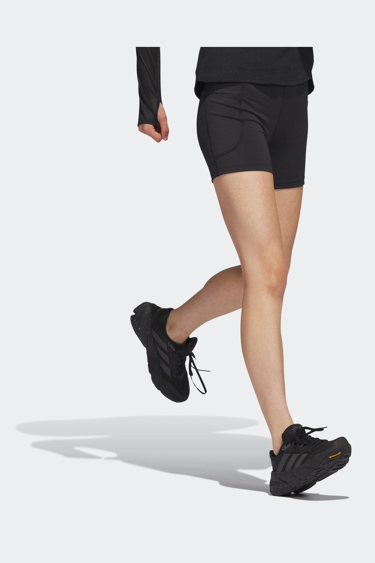 ADIDAS - טייץ קצר לנשים DAILYRUN 5-INCH בצבע שחור - MASHBIR//365