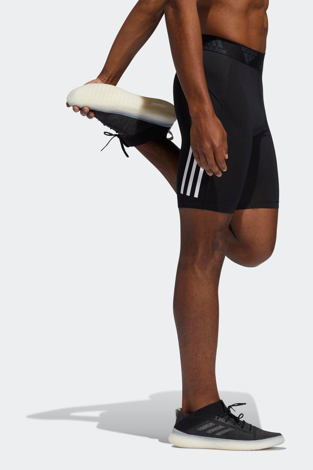 ADIDAS - טייץ קצר TECHFIT 3-STRIPES - MASHBIR//365