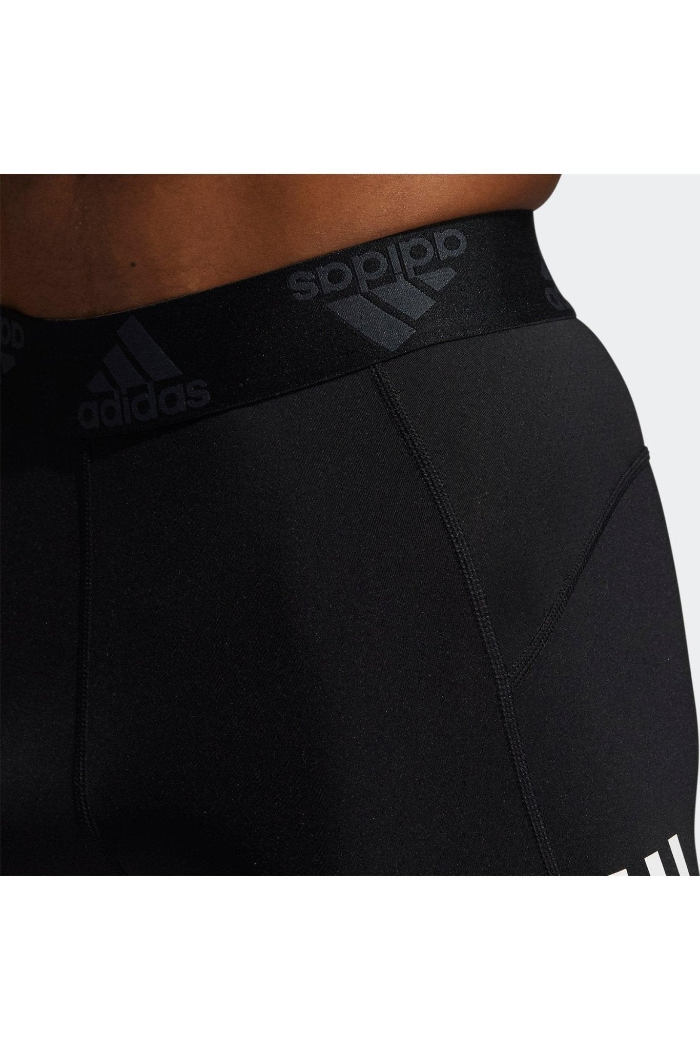 ADIDAS - טייץ קצר TECHFIT 3-STRIPES - MASHBIR//365