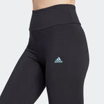 ADIDAS - טייץ לנשים ESSENTIALS HIGH-WAISTED LOGO בצבע שחור - MASHBIR//365