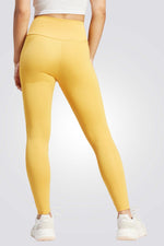 ADIDAS - טייץ לנשים PREYEL GOLDM בצבע צהוב - MASHBIR//365