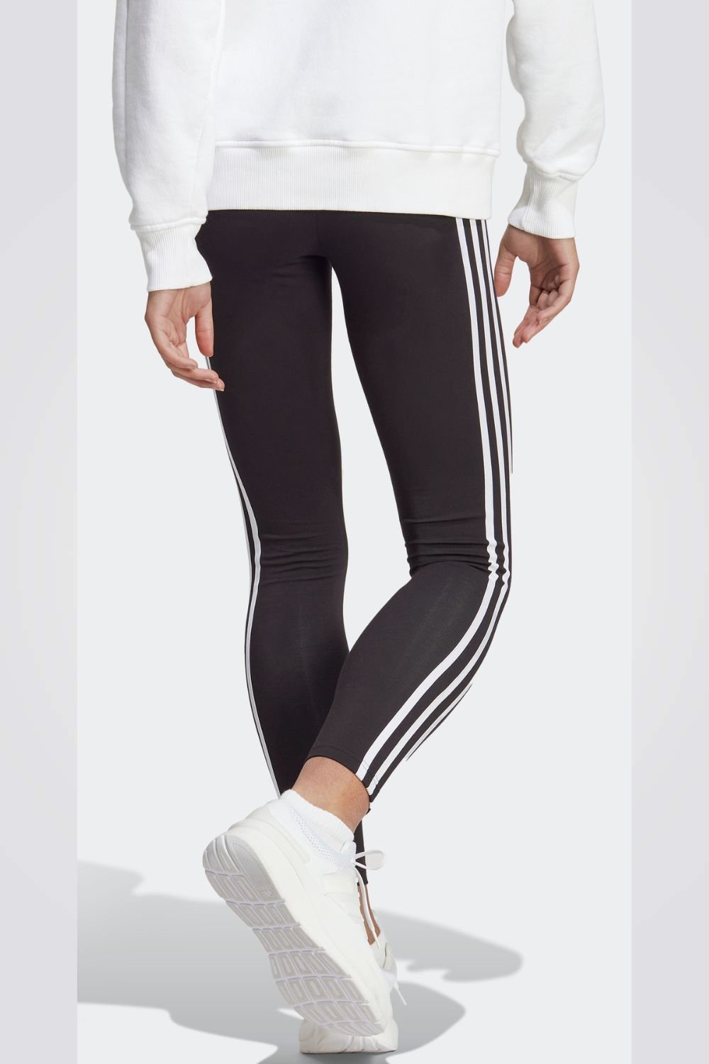 ADIDAS - טייץ לנשים W FI 3S בצבע שחור - MASHBIR//365