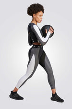 ADIDAS - טייץ TECHFIT COLORBLOCK 7/8 בגווני אפור לבן שחור - MASHBIR//365