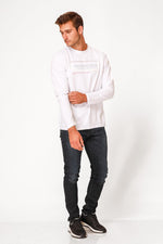 SCORCHER - טישירט ארוכה לגבר בצבע לבן - MASHBIR//365