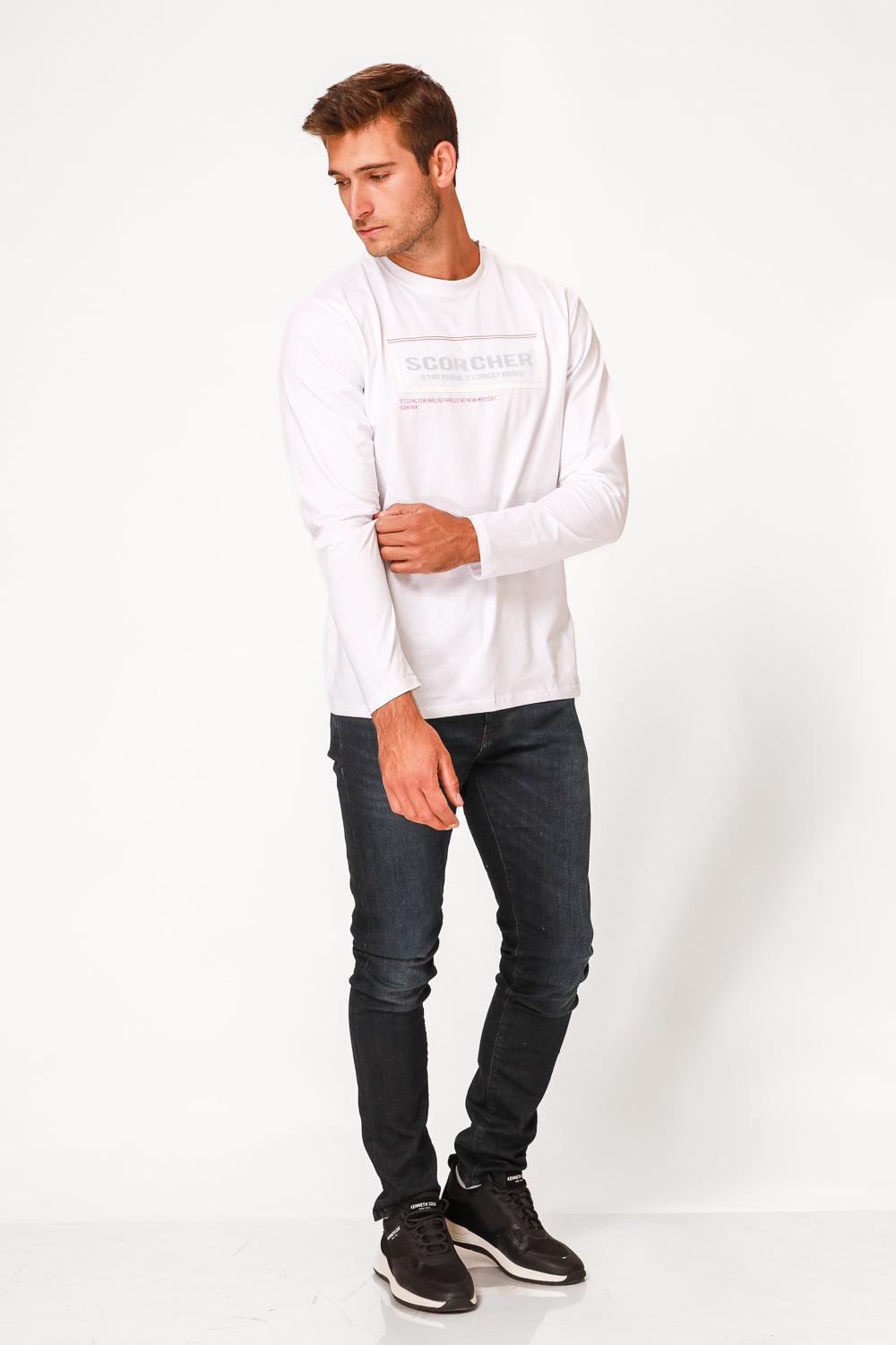 SCORCHER - טישירט ארוכה לגבר בצבע לבן - MASHBIR//365