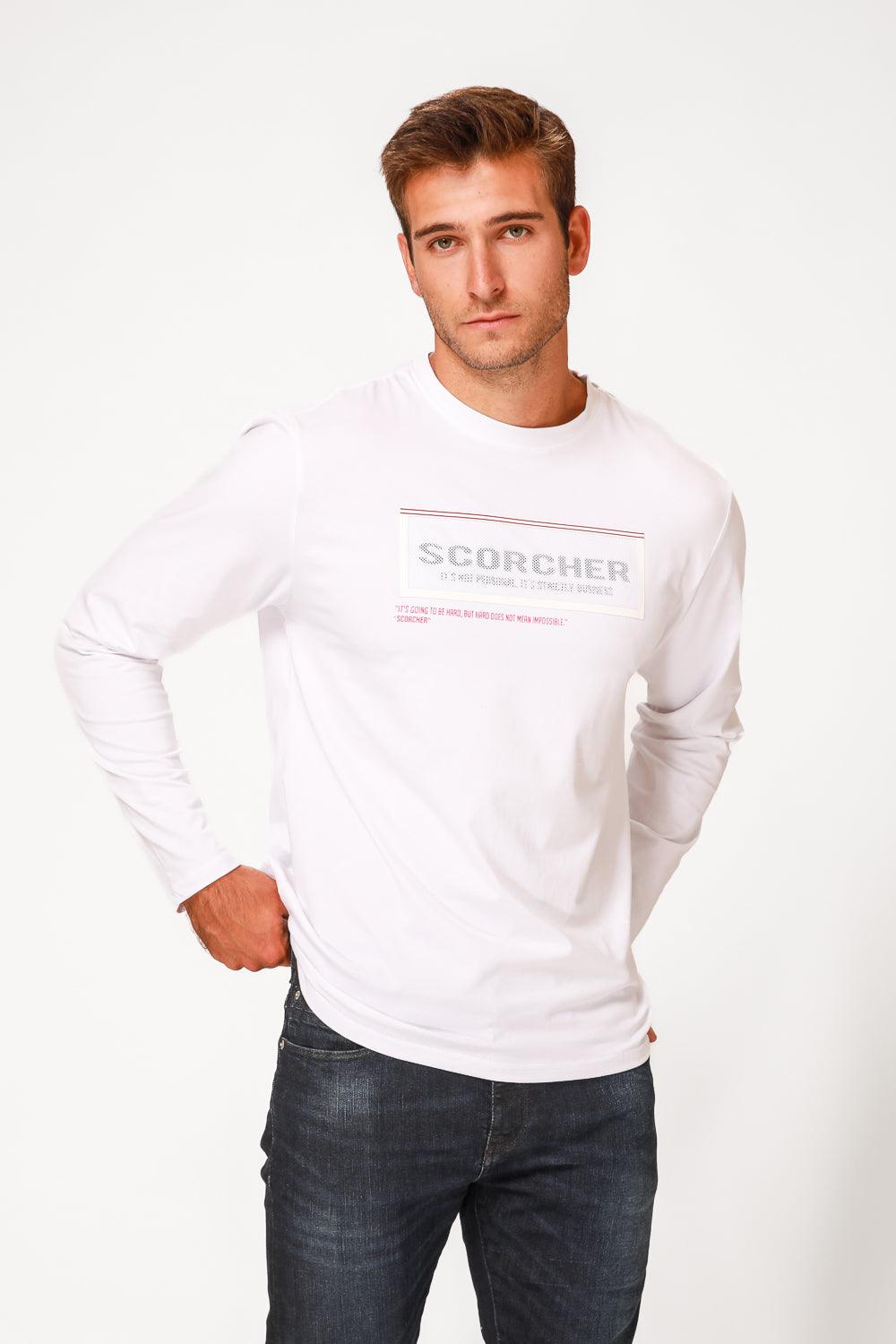 SCORCHER - טישירט ארוכה לגבר בצבע לבן - MASHBIR//365