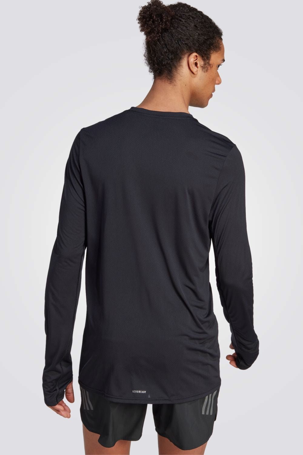 ADIDAS - טישירט ארוכה לגברים Run It בצבע שחור - MASHBIR//365