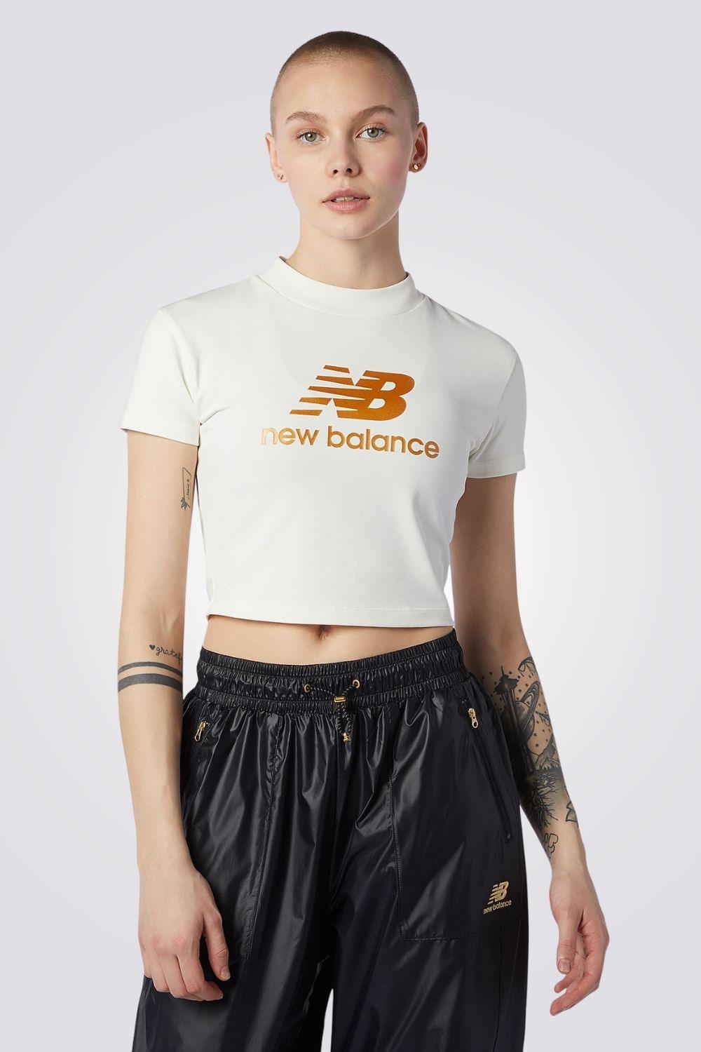 NEW BALANCE - טישירט Athletics Higher Learning בצבע לבן - MASHBIR//365