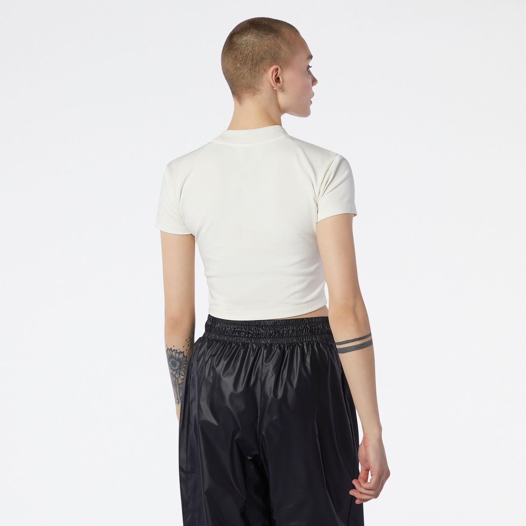 NEW BALANCE - טישירט Athletics Higher Learning בצבע לבן - MASHBIR//365