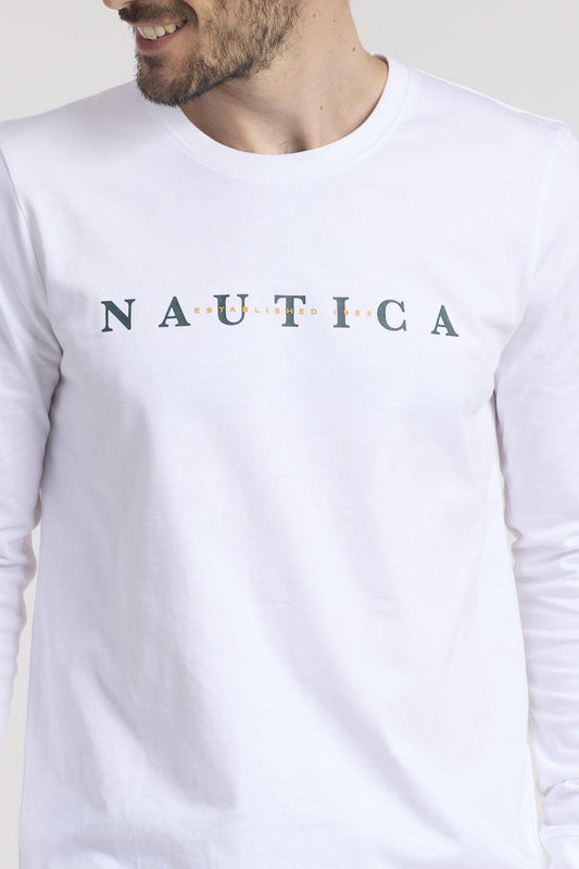 NAUTICA - טישירט בצבע לבן עם כיתוב לוגו - MASHBIR//365