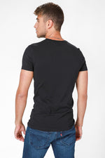 DELTA - טישירט בייסיק סלים צווארון עגול בצבע שחור - MASHBIR//365