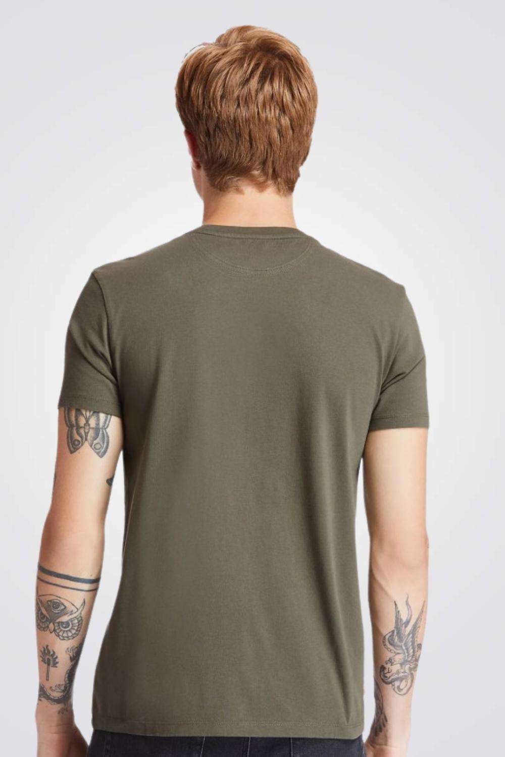 TIMBERLAND - טישירט DUN RIVER בצבע ירוק זית - MASHBIR//365