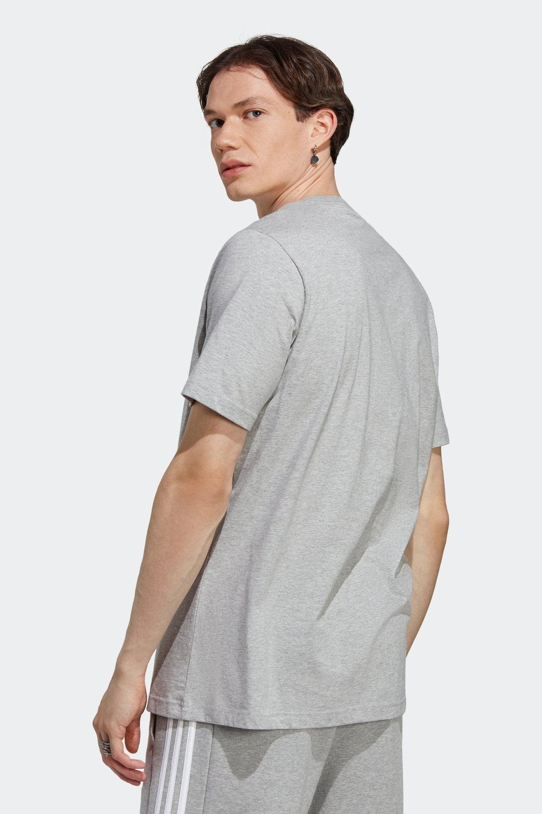 ADIDAS - טישירט ESSENTIALS בצבע אפור - MASHBIR//365