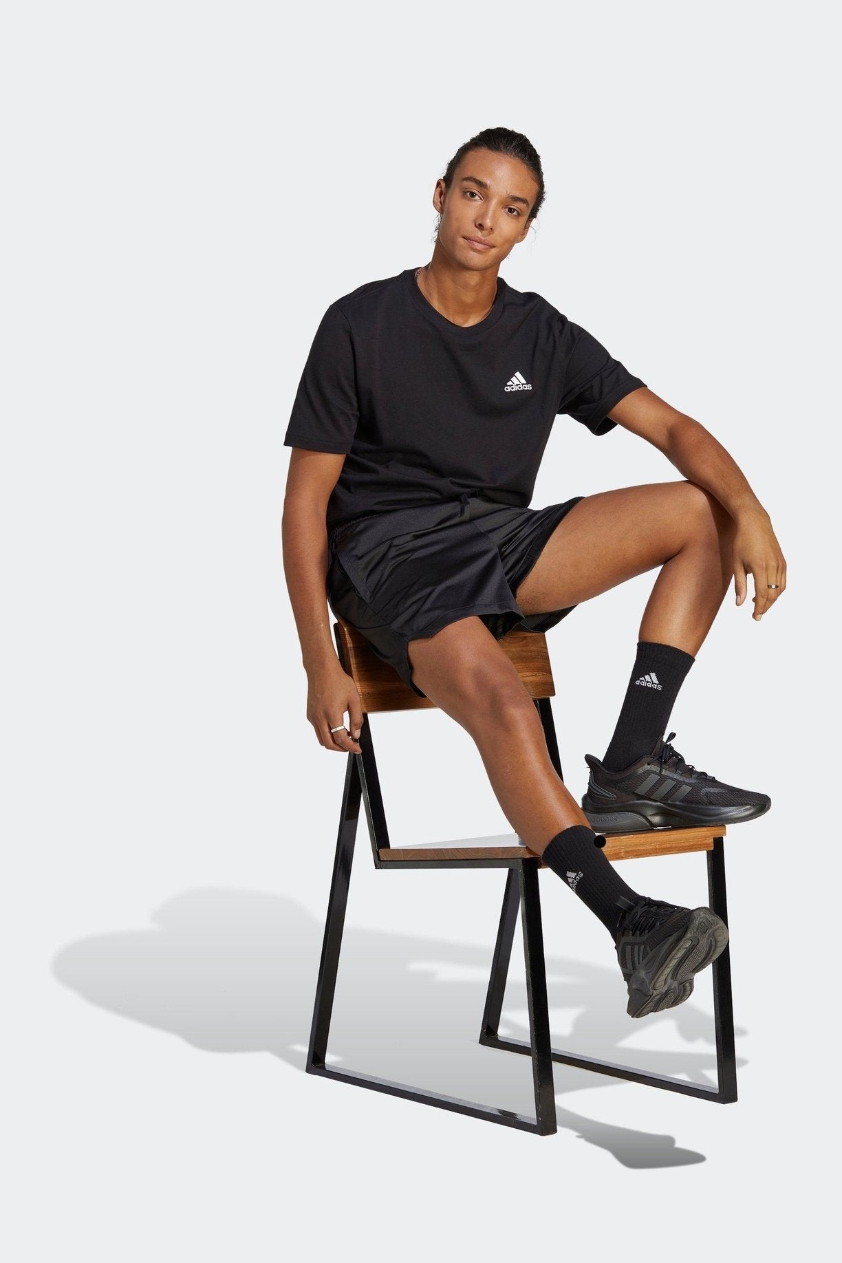 ADIDAS - טישירט ESSENTIALS בצבע שחור - MASHBIR//365