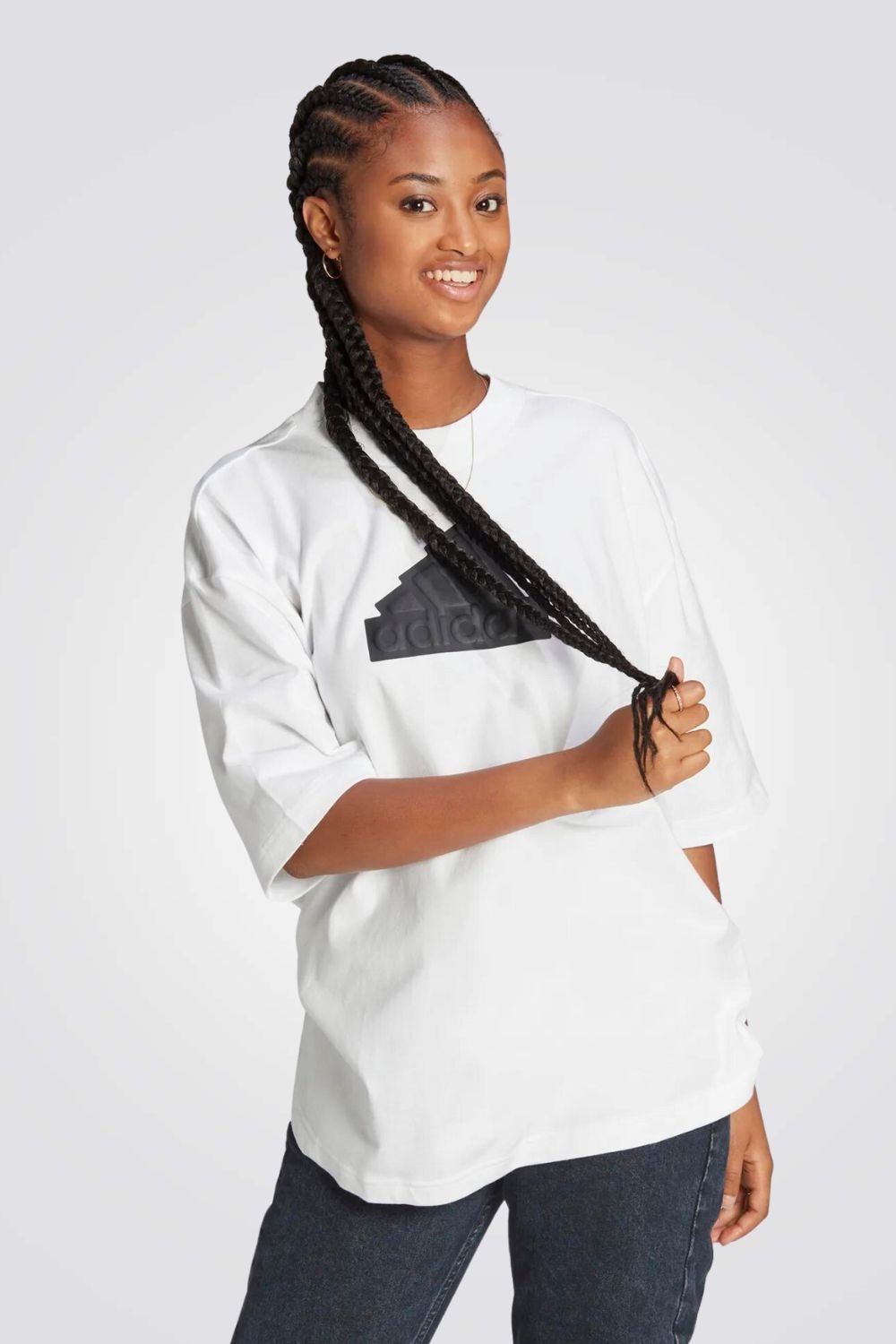 טישירט FUTURE ICONS BADGE בצבע לבן