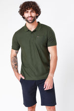 SCORCHER - טישירט פולו קצרה בצבע ירוק זית - MASHBIR//365