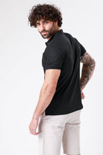SCORCHER - טישירט פולו קצרה בצבע שחור - MASHBIR//365