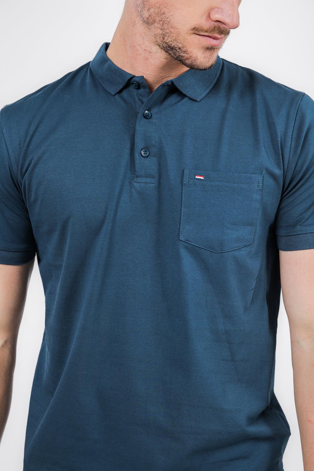 SCORCHER - טישירט פולו עם כיס בחזה בצבע נייבי - MASHBIR//365