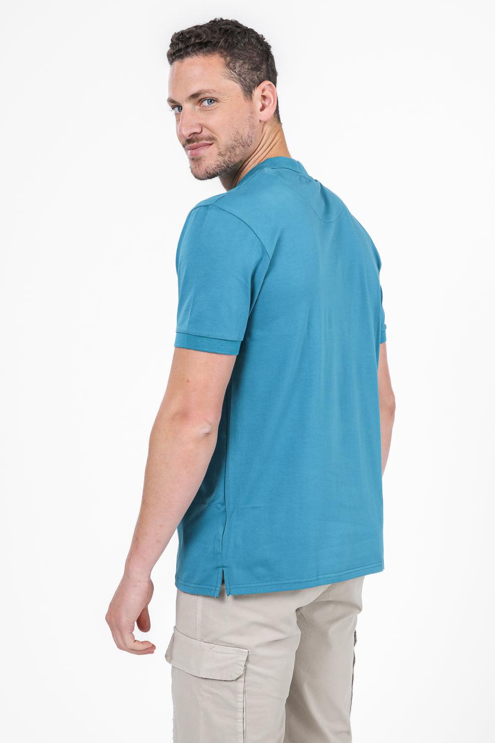 SCORCHER - טישירט פולו עם כיס בחזה בצבע תכלת - MASHBIR//365