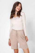  טישירט ג'רסי מפתח רחב בצבע לבן | קנת קול 
