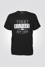 Tommy Hilfiger - טישירט הדפס גרפי בצבע שחור - MASHBIR//365