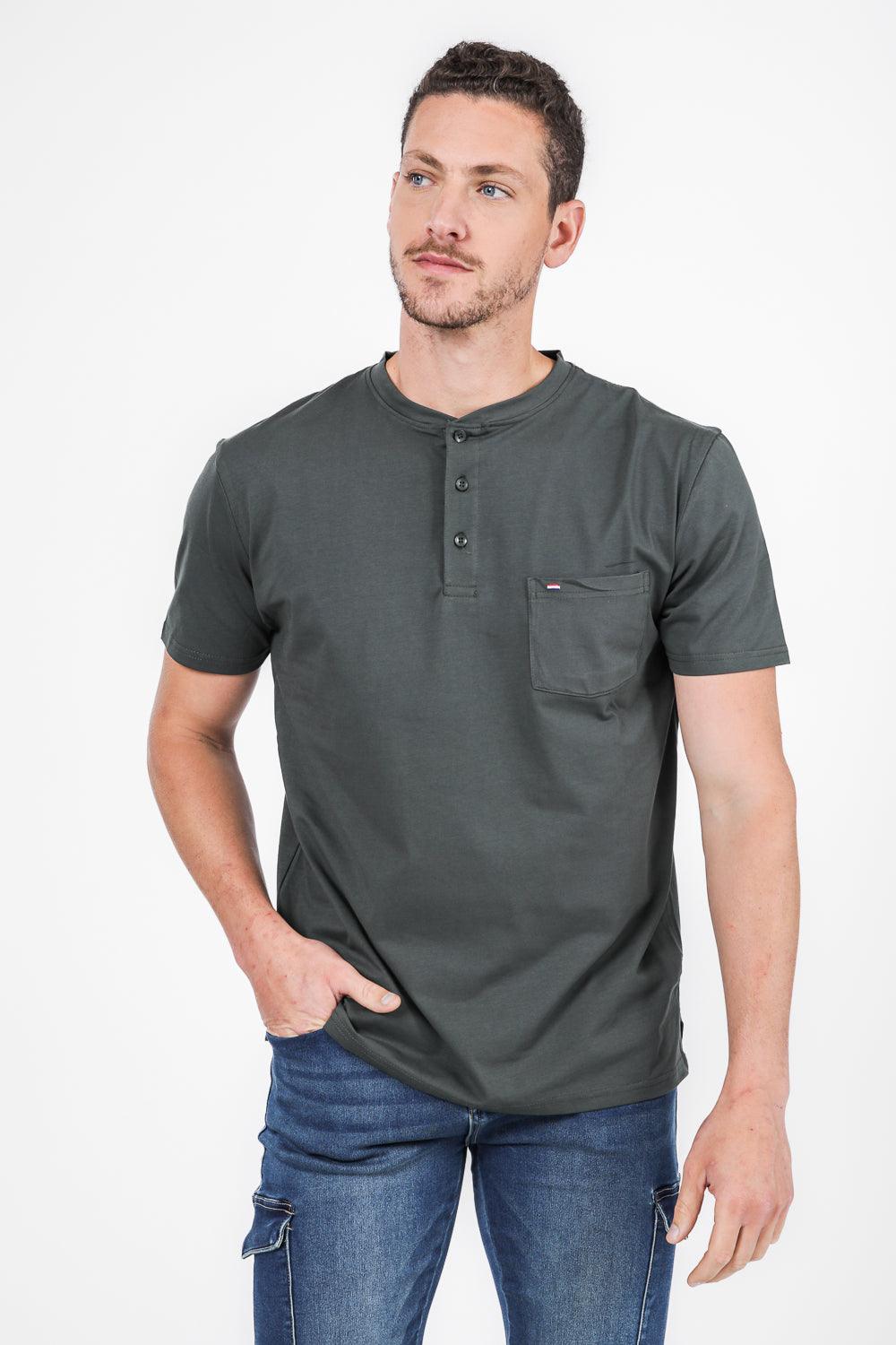 SCORCHER - טישירט HENLEY בצבע זית - MASHBIR//365