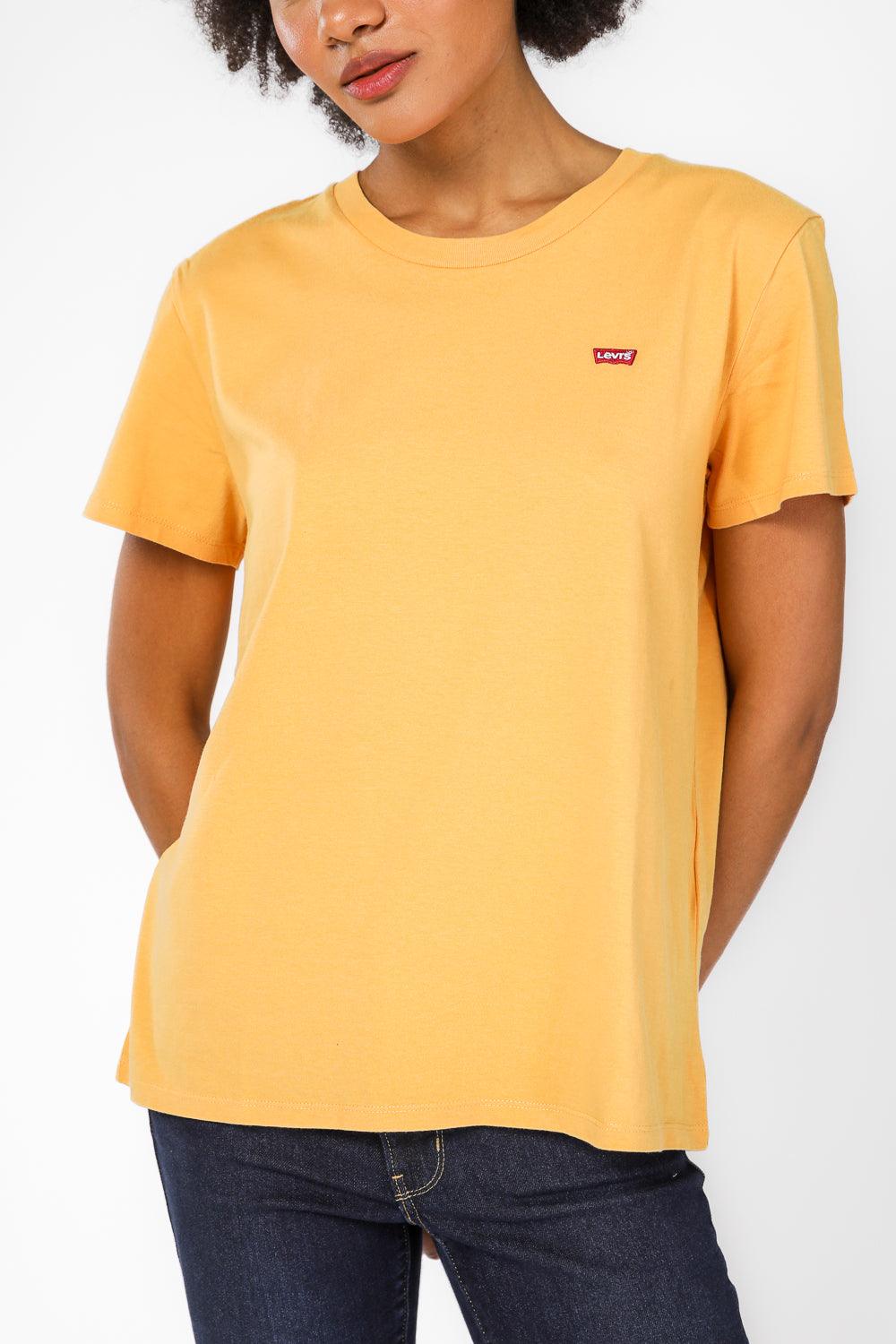 LEVI'S - טישירט צהובה עם לוגו בחזית - MASHBIR//365